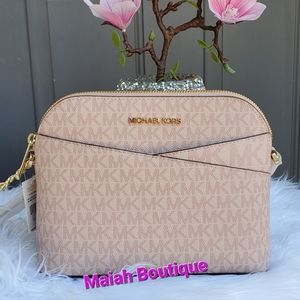 Michael Kors Jet Set Travel Medium Dome Crossbody Bag Ballet Pink